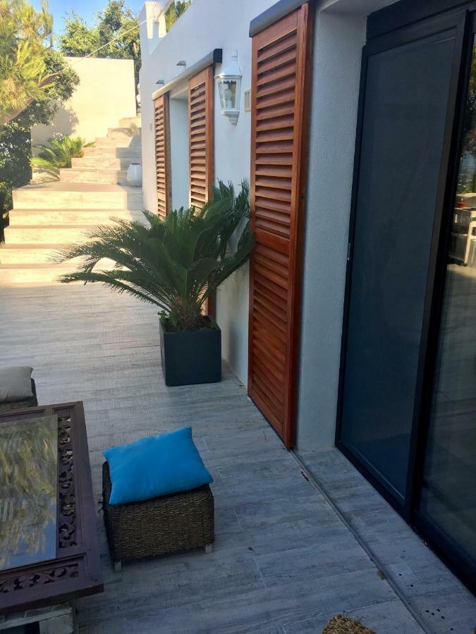 Bastide De La Joie De Vivre Ξενοδοχείο Ιέρ Εξωτερικό φωτογραφία
